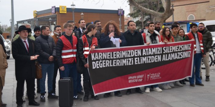 Konya'da liselilerden karne tepkisi
