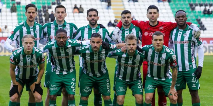 Konyaspor'da son anda bir puan! Yenilgiden kıl payı kurtuldu