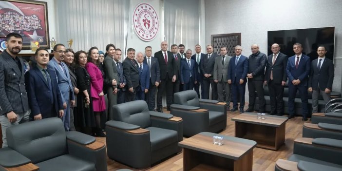 Konya iL Gençlik'te devir teslim! Öztürk, görevi Çintimar’a devretti