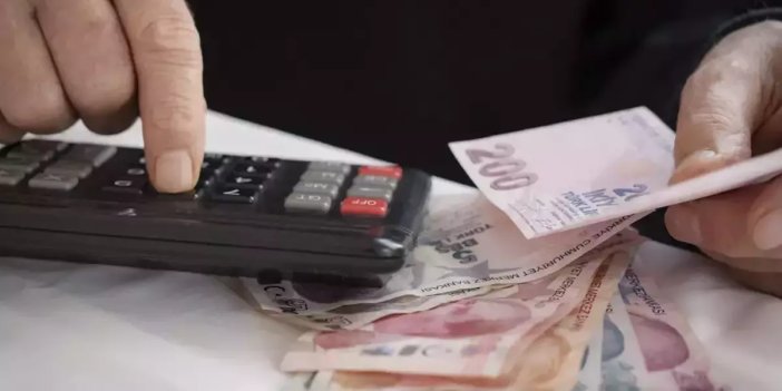 Masadaki rakam netleşti! İşte emekliye verilecek bayram ikramiyesi