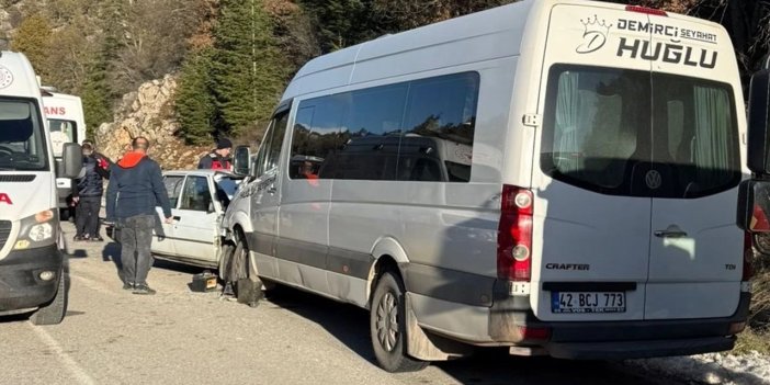 Konya'da feci trafik kazası: Minibüsle otobüs çarpıştı, 1 ölü 1 yaralı