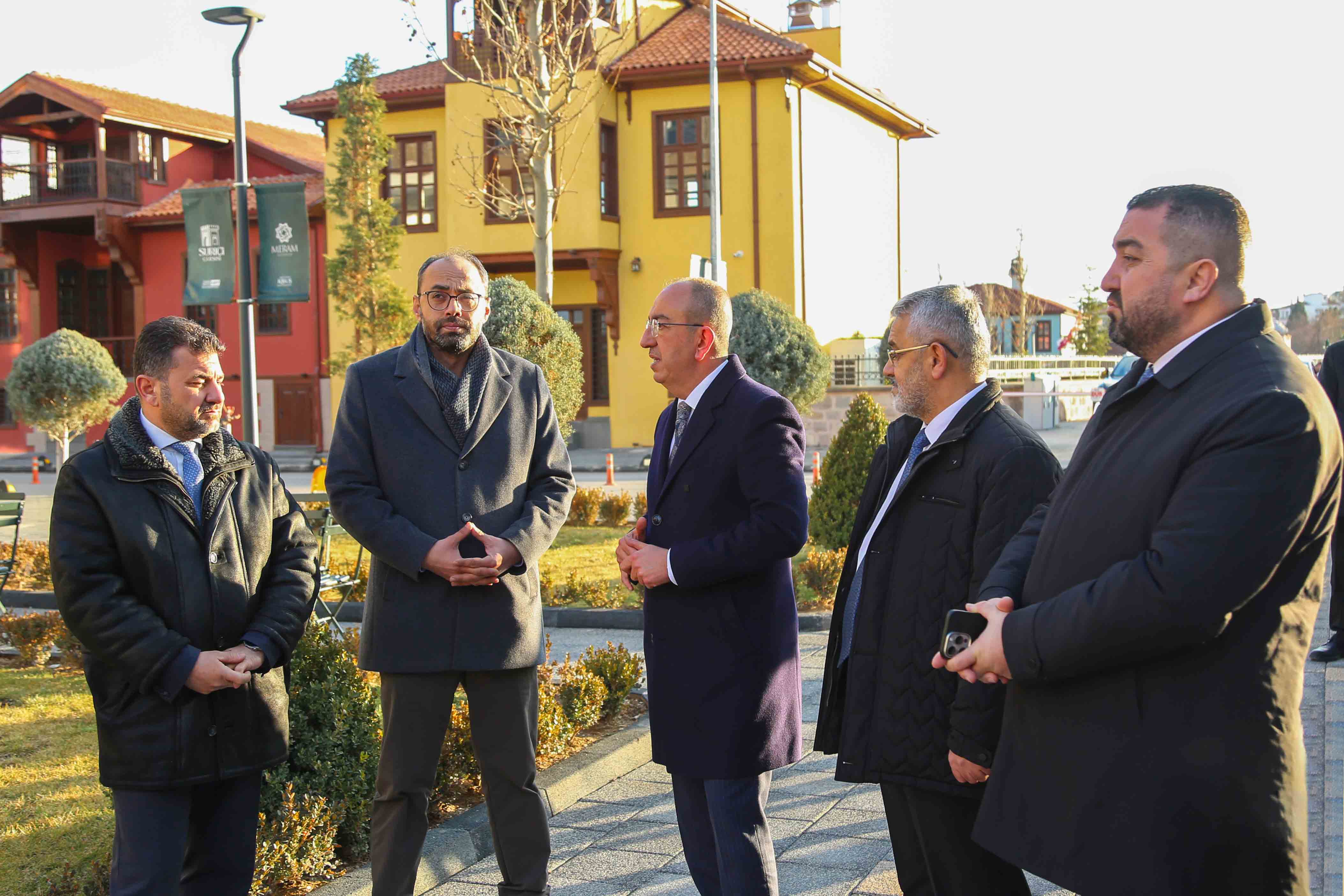 Suriçi Çarşısı hareketleniyor