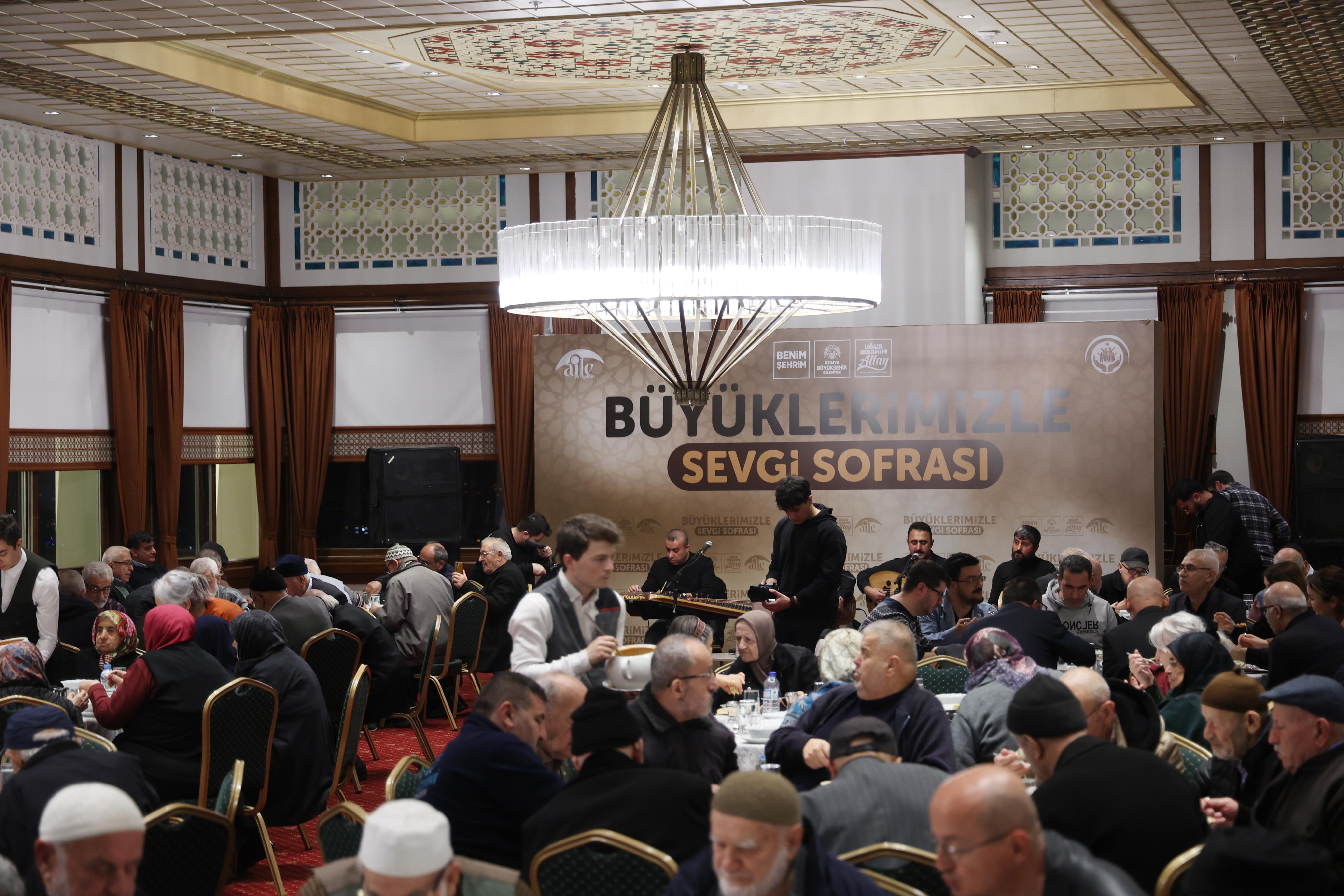Konya Büyükşehir’den “Büyüklerimizle Sevgi Sofrası” programı