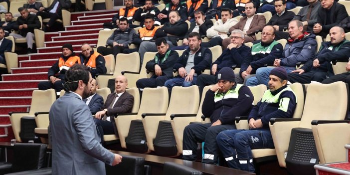 Karatay Belediyesi personeline dijital bağımlılıkla mücadele eğitimi