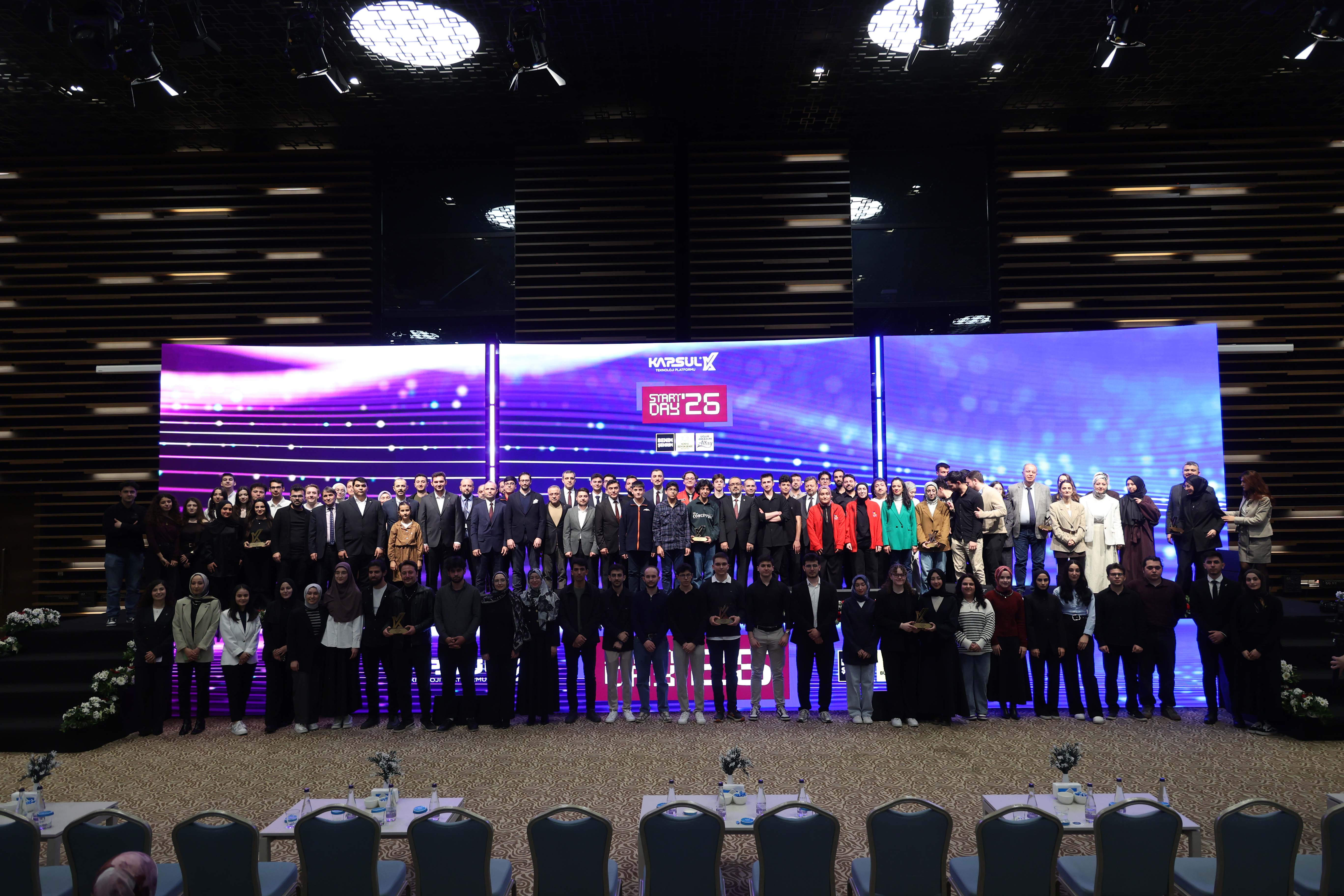 TEKNOFEST’te dereceye giren KAPSÜL takımları ödüllerini aldı