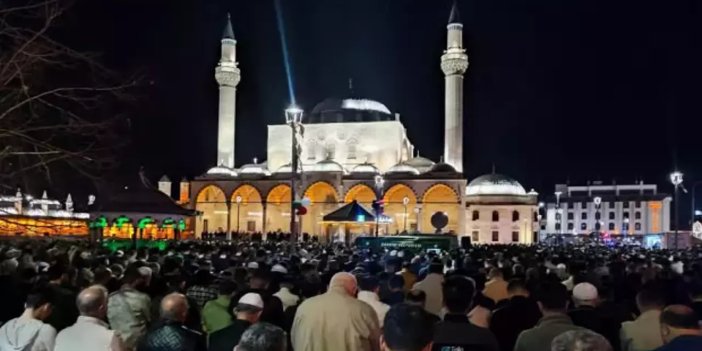 Konya'da hangi camilerde hatimli teravih kılınacak?