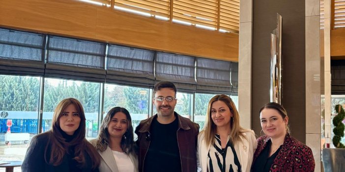 Korkmaz ve Mete, Demir ile birarada