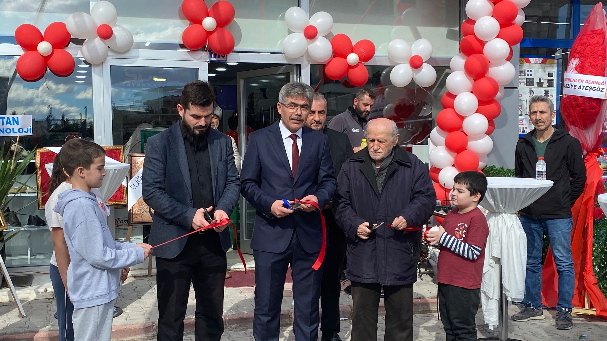 Kalite ve uygun fiyatın adresi “SDC Ayakkabı” açıldı