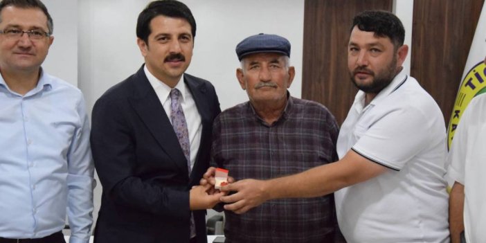 Konya'da ilk hasat dualarla satıldı