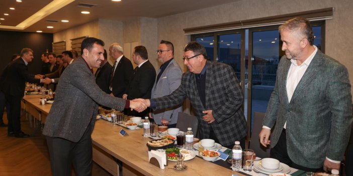 AK Parti Konya İl Başkanlığı’nda gönül sofrası kurulmaya devam ediyor