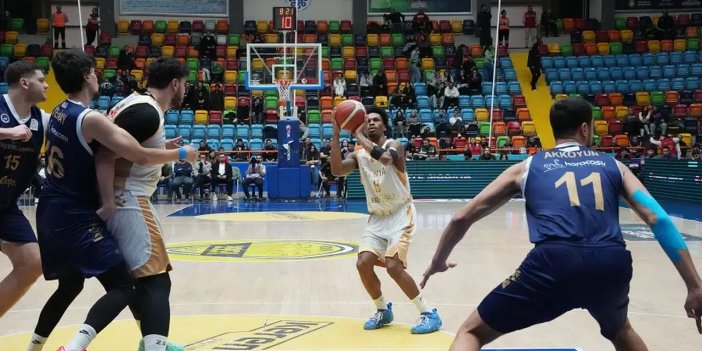 Konya Büyükşehir evinde ter attı! 19. galibiyet geldi