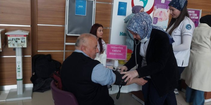 Karapınar Devlet Hastanesi standı ilgi gördü