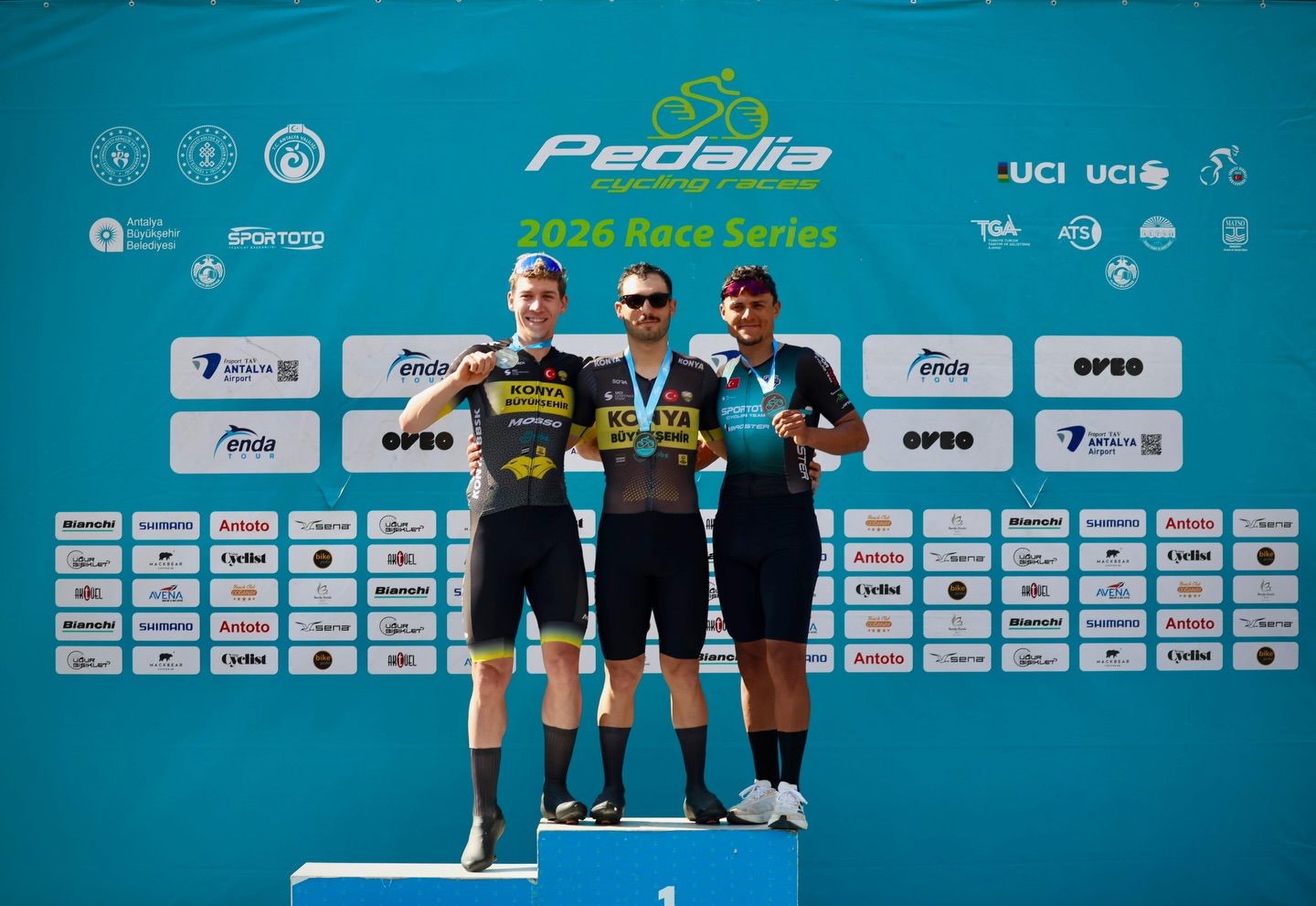 Yılmaz ve Tarakçı’dan Antalya’da çifte zafer