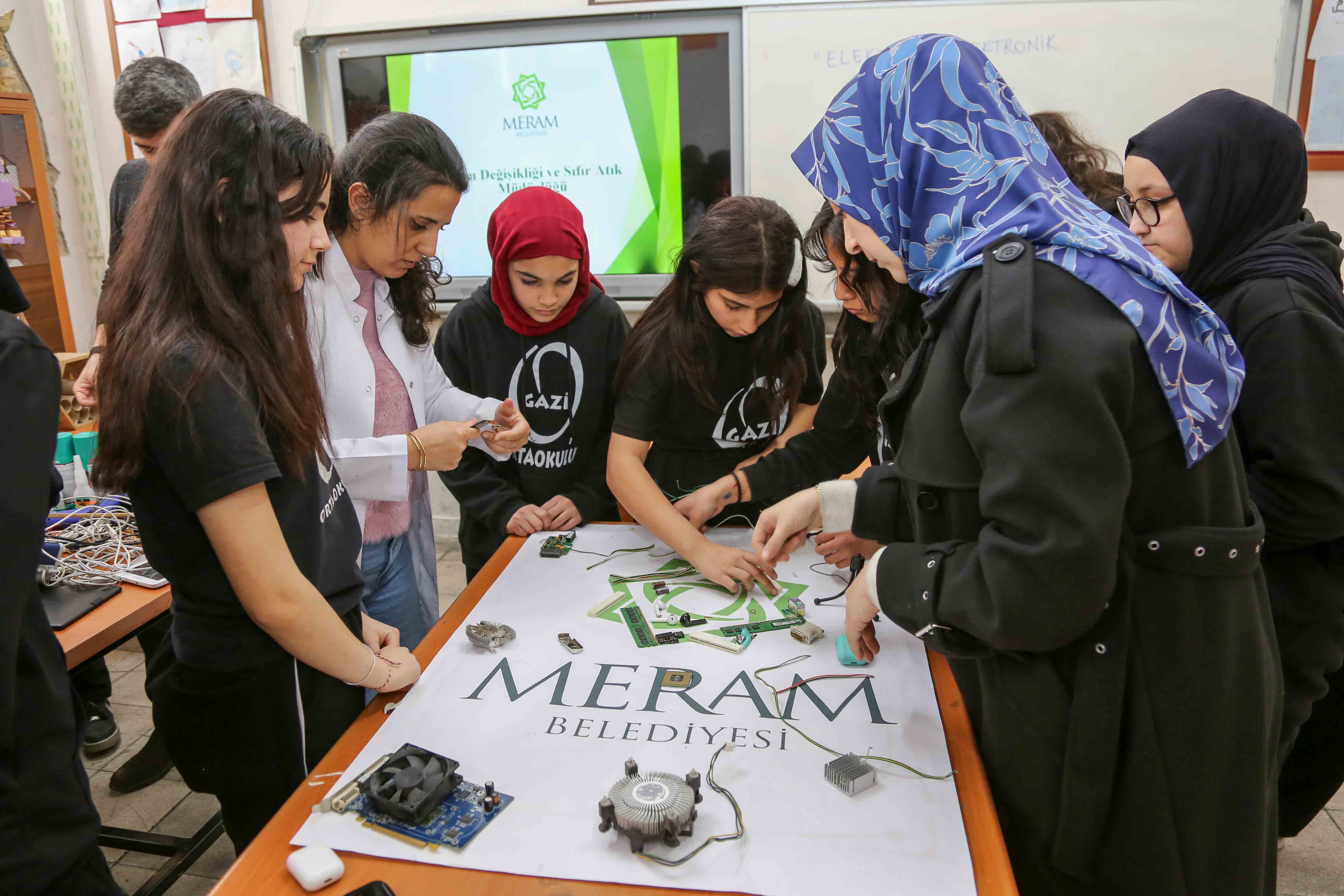 Meram’da çocuklar geleceği dönüştürüyor