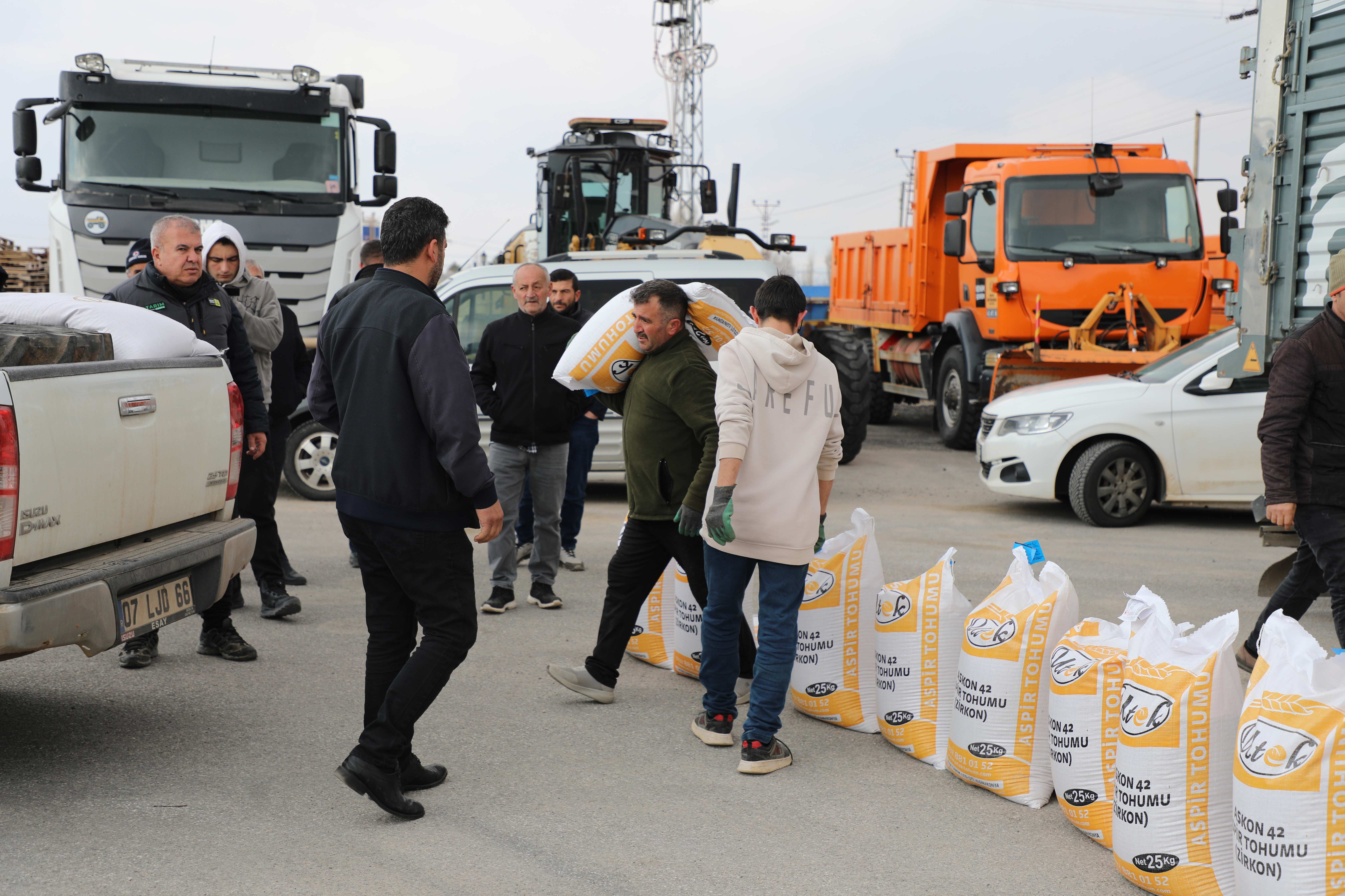 Büyükşehir Belediyesi’nden yüzde 50 hibeli aspir tohumu desteği