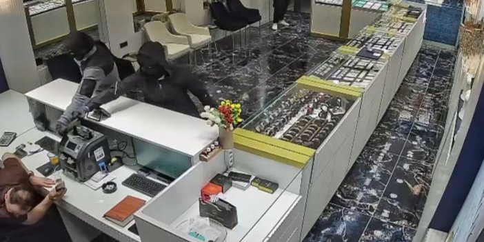 Konya’da kuyumcu soyan hırsızlar yakalandı! Çaldıkları bilezikler sahte çıktı