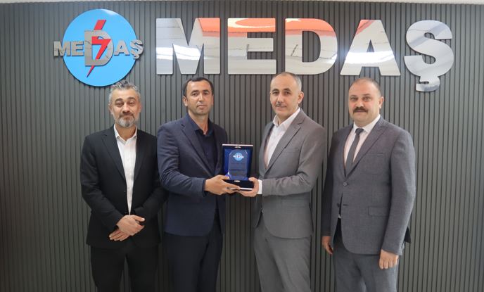 MEDAŞ çalışanının örnek davranışı takdir topladı
