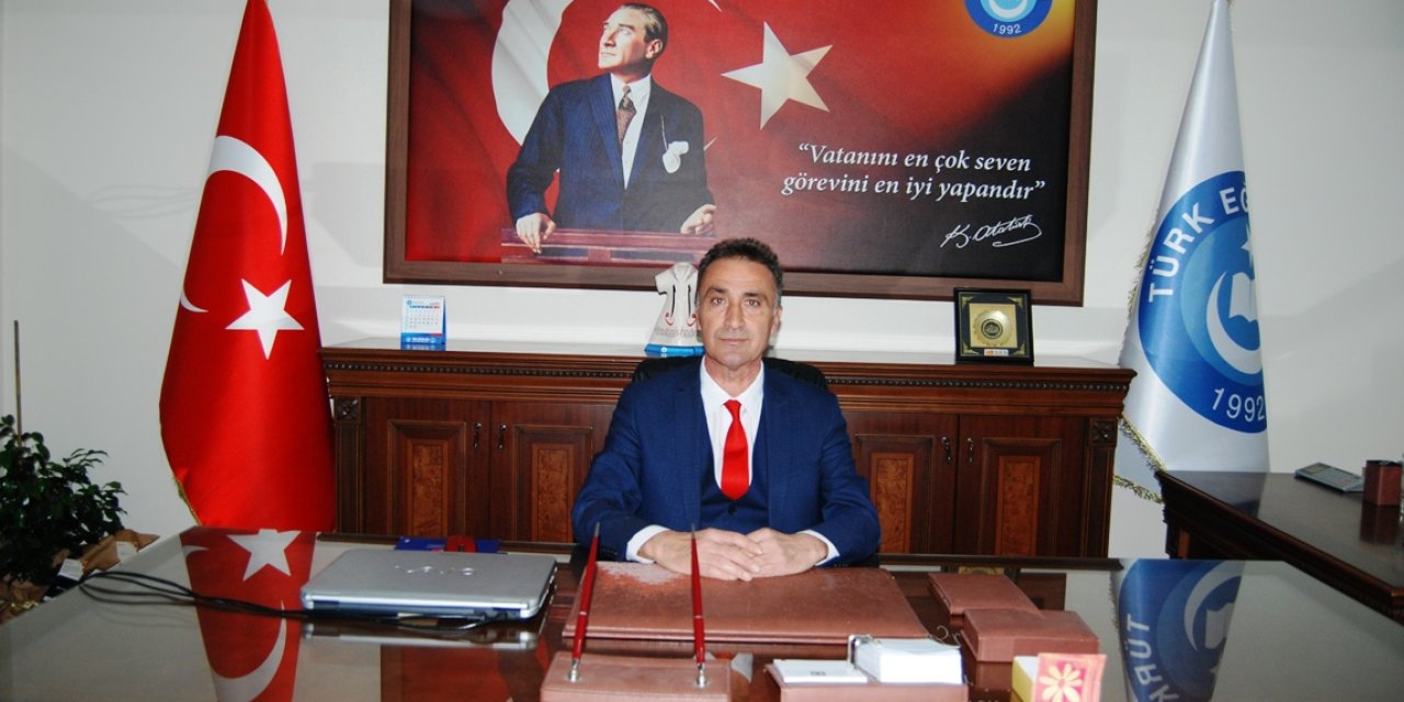 Kamu-Sen 32. yaşını kutluyor