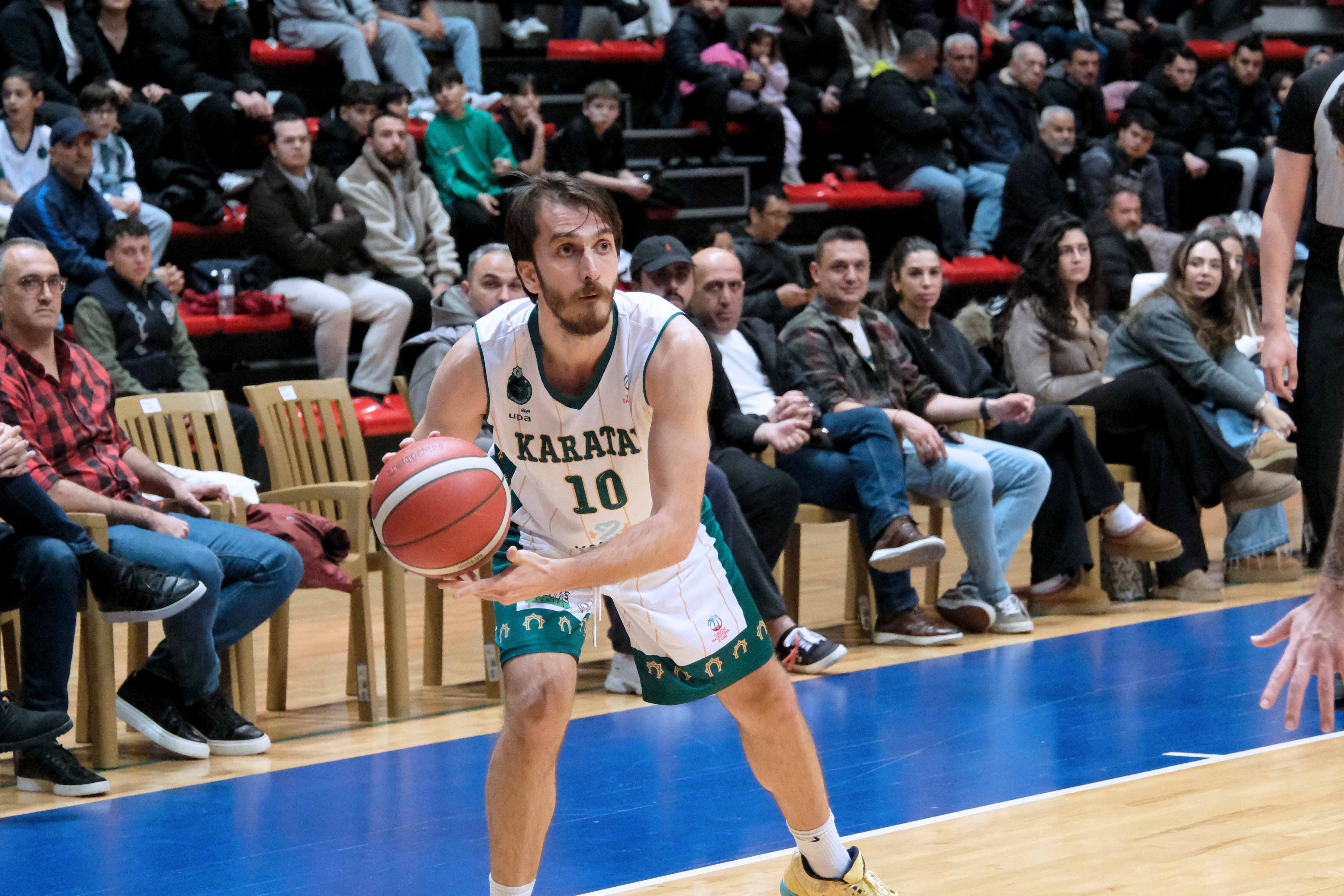 Karatay potada Play-Off'lara galibiyetle başladı
