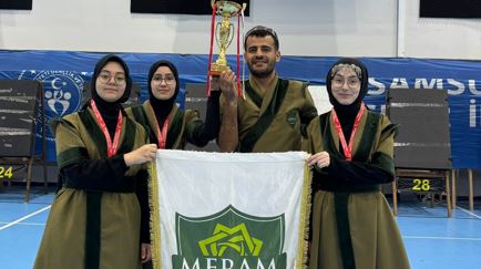 Meram’ın genç okçuları Türkiye üçüncüsü oldu