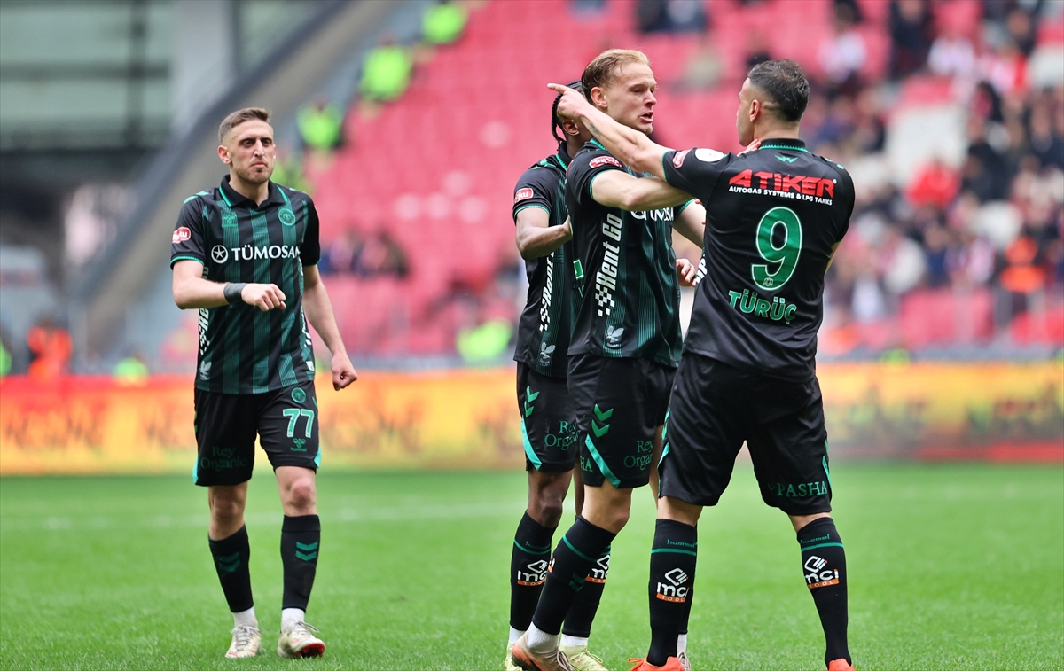 İlhan Palut: Mücadelemizden memnunum