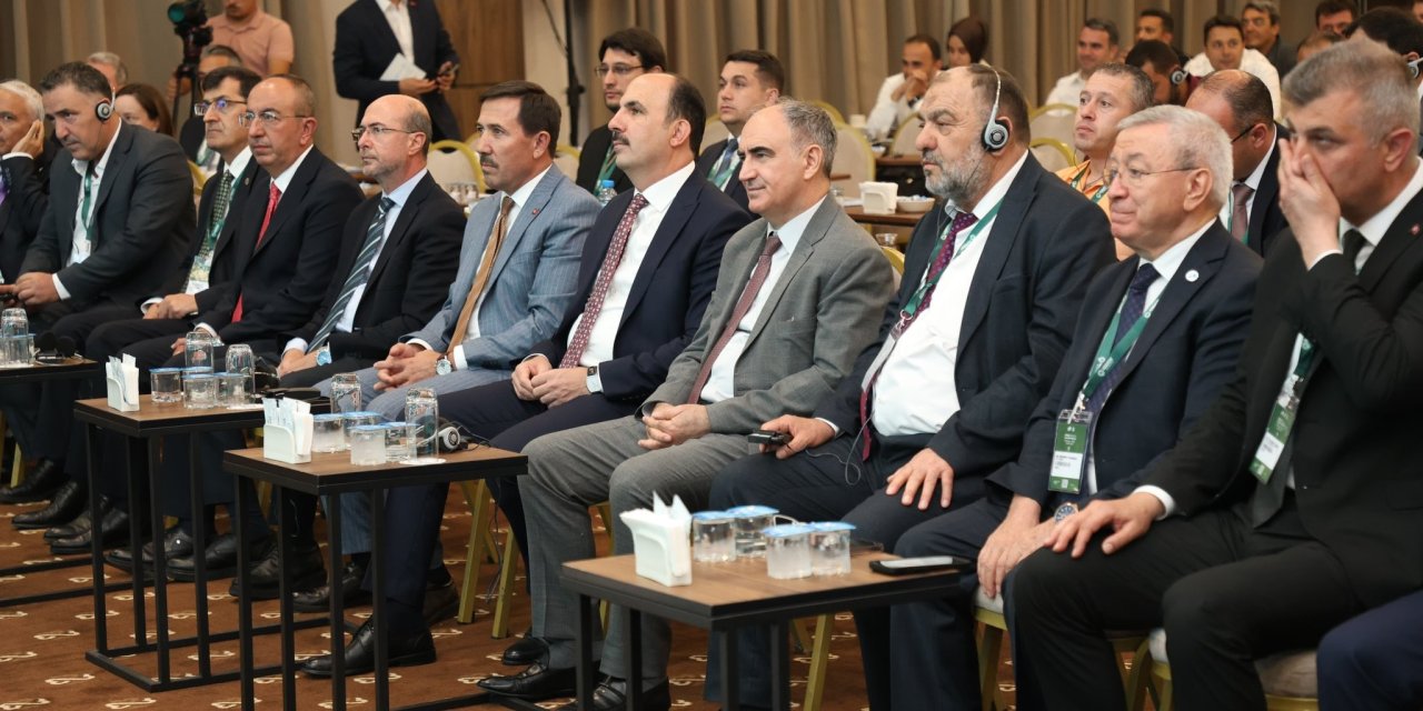 "Uluslararası kurumlar vasıtasıyla insani krizlerin çözülmeli"