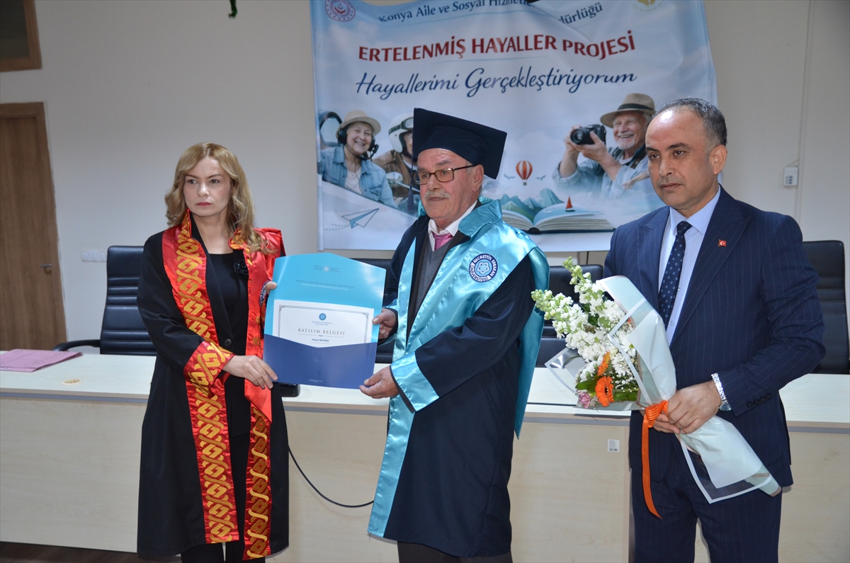 74 yaşındaki huzurevi sakininin avukatlık hayali bir günlüğüne de olsa gerçeğe dönüştü