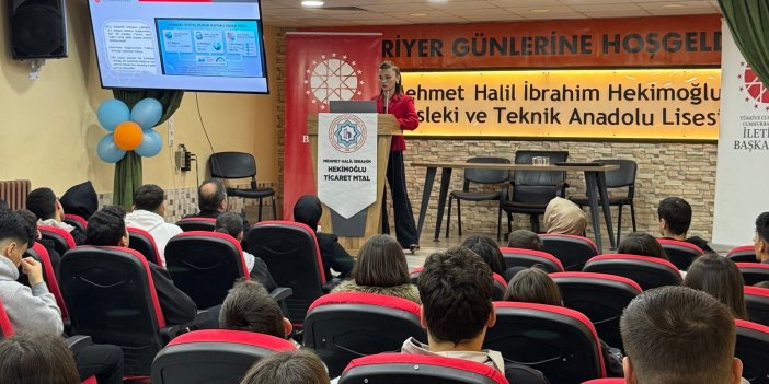 Konya’da Öğrencilere Güvenli Sosyal Medya Kullanımı Eğitimi Verildi