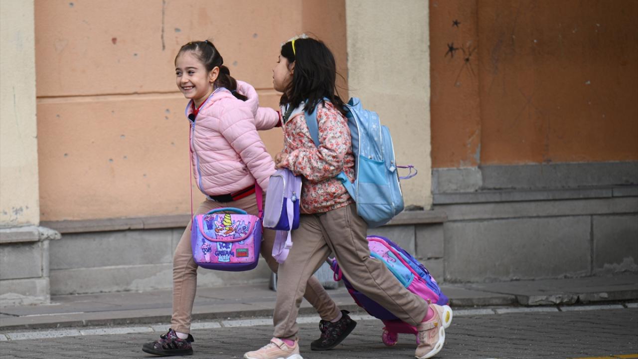 Ankara'da akran zorbalığına karşı "Nezaket Haftası" projesi