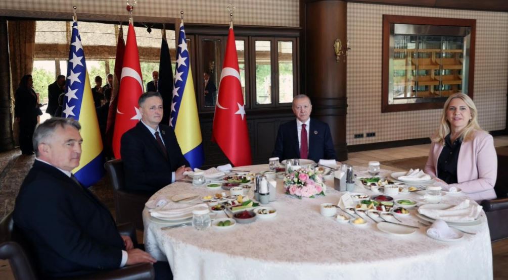 Cumhurbaşkanı Erdoğan, Bosna Hersek heyeti ile görüştü