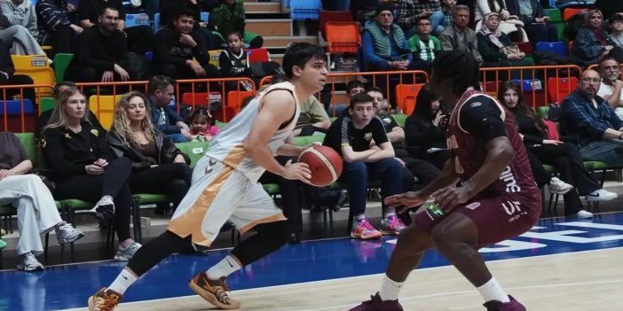 Büyükşehir evinde dağıldı! 87-66
