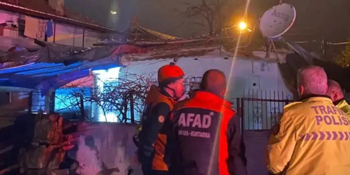Konya'da evin çatısı aniden çöktü!