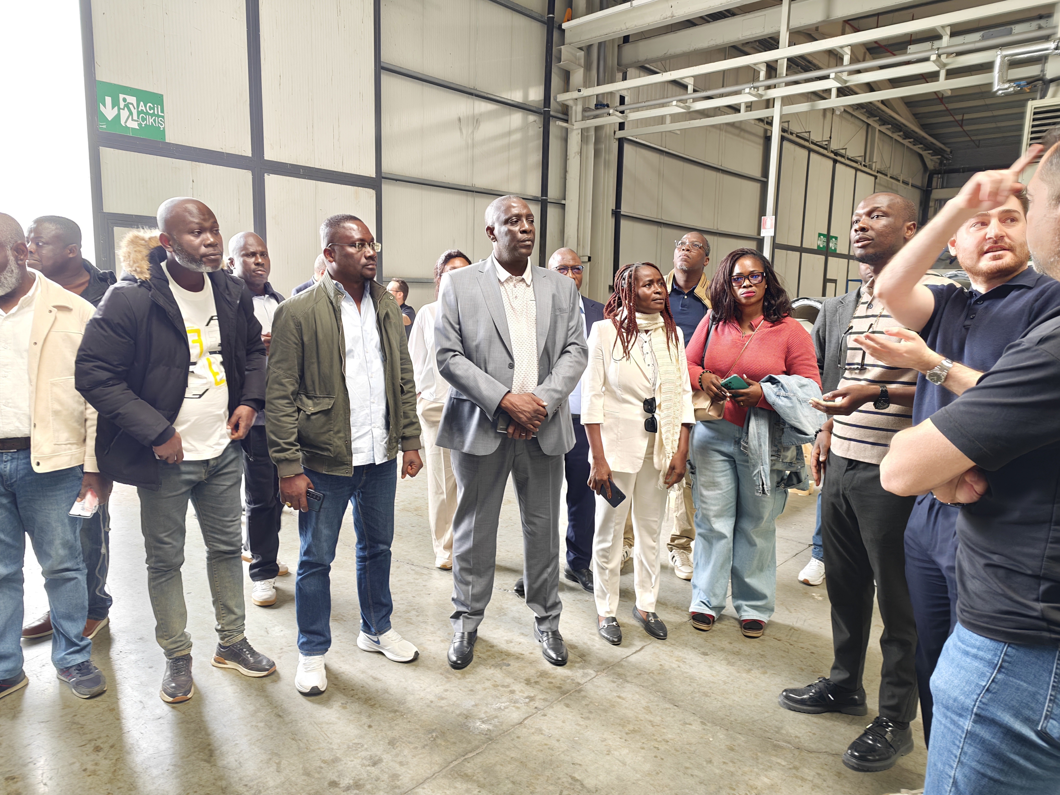 Fildişi Sahili’nden İş İnsanlarından Mekpan Panel fabrikasına ziyaret