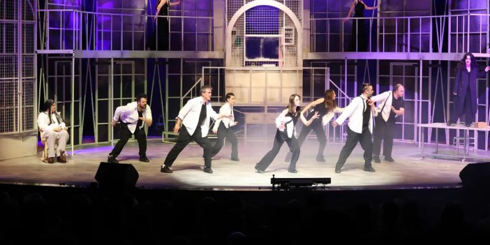 Konya’da sahne alan oyun büyük beğeni topladı