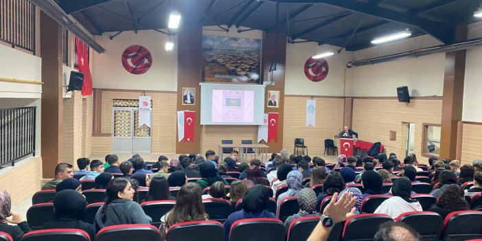 “TAŞTAN KALELERDEN YAŞAYAN HANELERE” projesi bağlamında Çumra, Akören ve Güneysınır İlçelerinde seminerler verildi.