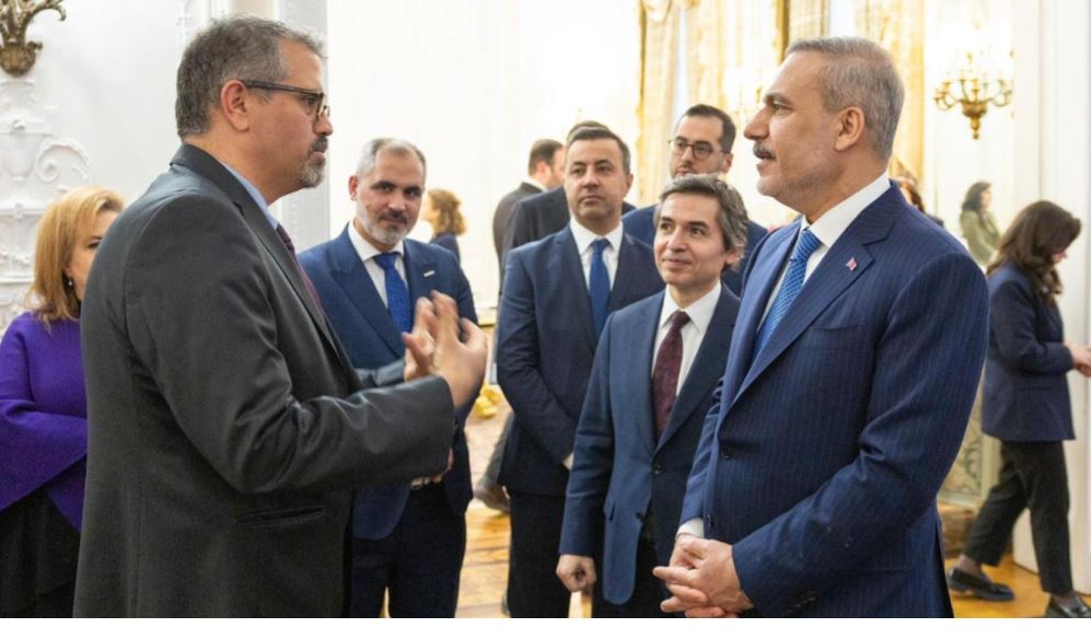 Bakan Fidan, İngiltere'de Türk iş insanlarıyla buluştu