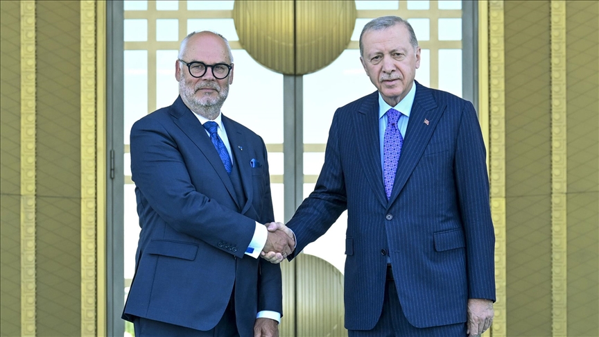 Cumhurbaşkanı Erdoğan, Estonya Cumhurbaşkanı Karis'i resmi törenle karşıladı