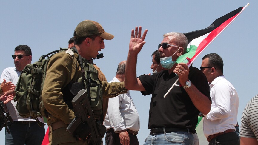 İngiltere'nin 60 eski büyükelçisi, İsrail'in Batı Şeria'yı ilhak etme adımlarına karşı uyarıda bulundu.