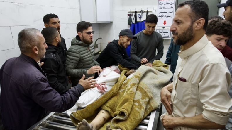 İsrail’in Gazze’ye saldırısında ikizlere hamile anne ve 2 çocuğu hayatını kaybetti