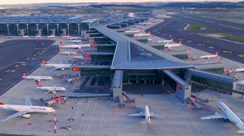 Havalimanlarında yıllık yolcu kapasitesi 26 AB ülkesinin nüfusunu aştı
