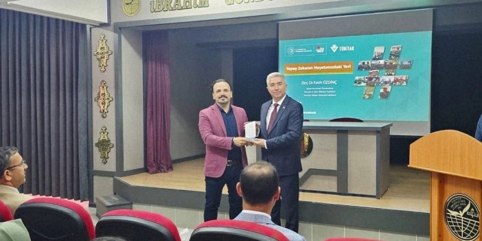 Karapınar'da öğrencilere yönelik söyleşiler sürüyor
