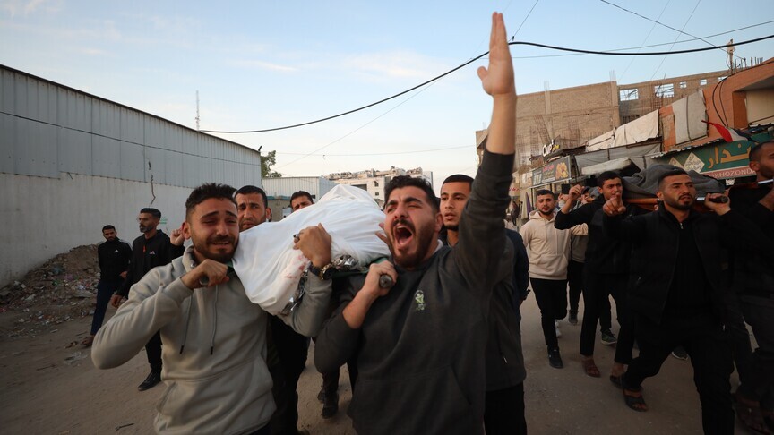 İsrail'in Gazze Şeridi'ne saldırılarında can kaybı 72 bin 608'e yükseldi