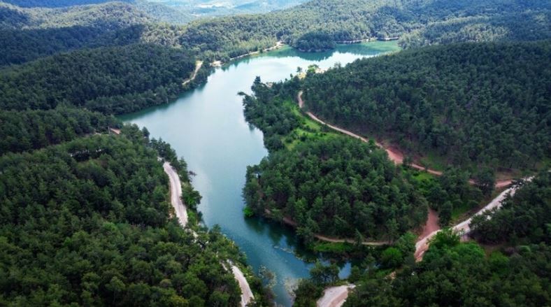 Antalya'daki Ekşili Göleti son yağışlarla yeniden canlandı