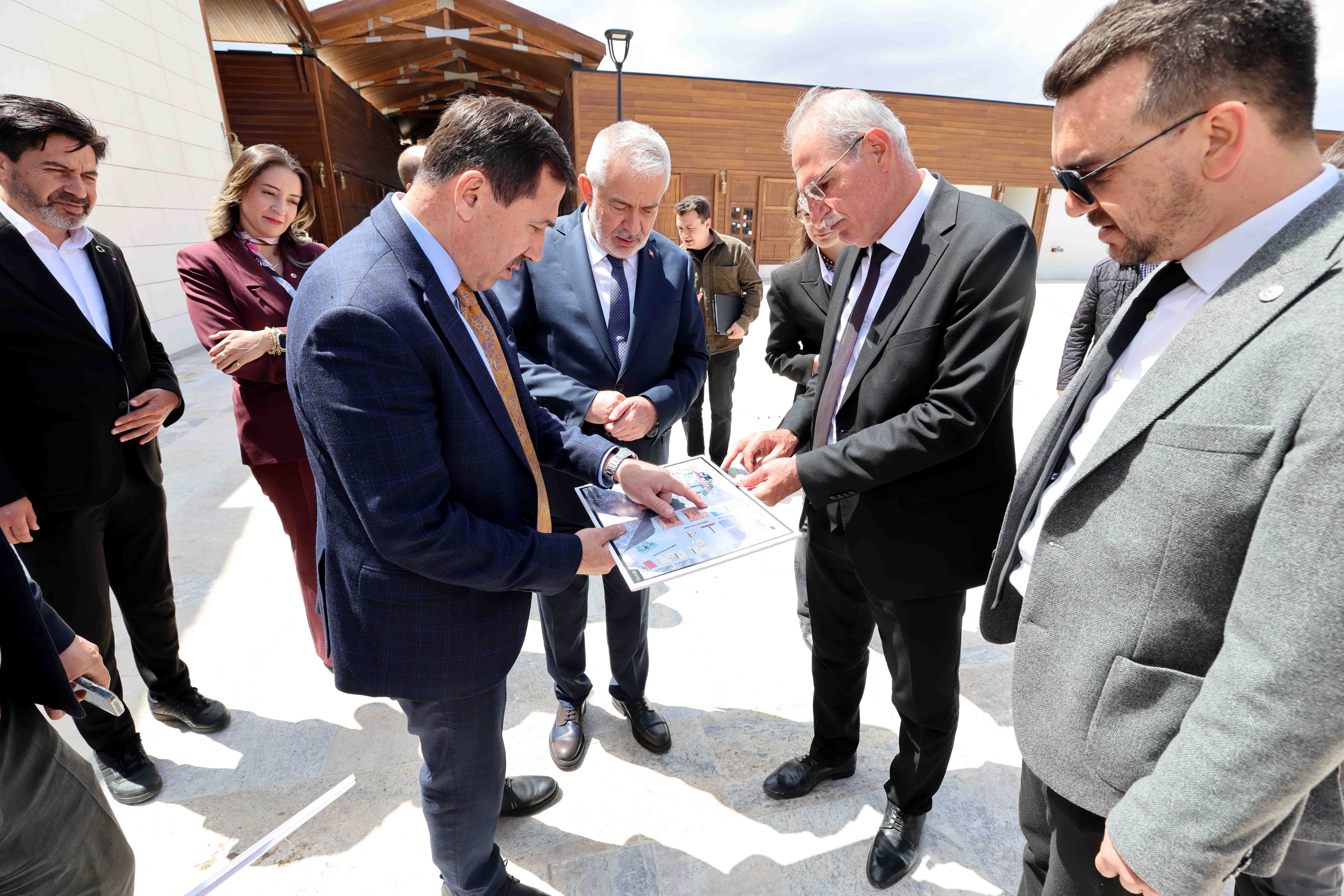 Isparta Heyeti Karatay’da yatırımları inceledi