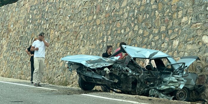 Konya'da aşırı sıcaklar kazaya neden oldu! Araç hurdaya döndü
