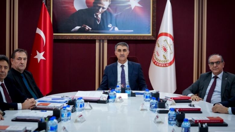 YSK, yeni Başkanı Serdar Mutta ve üyeleriyle ilk toplantısını yaptı