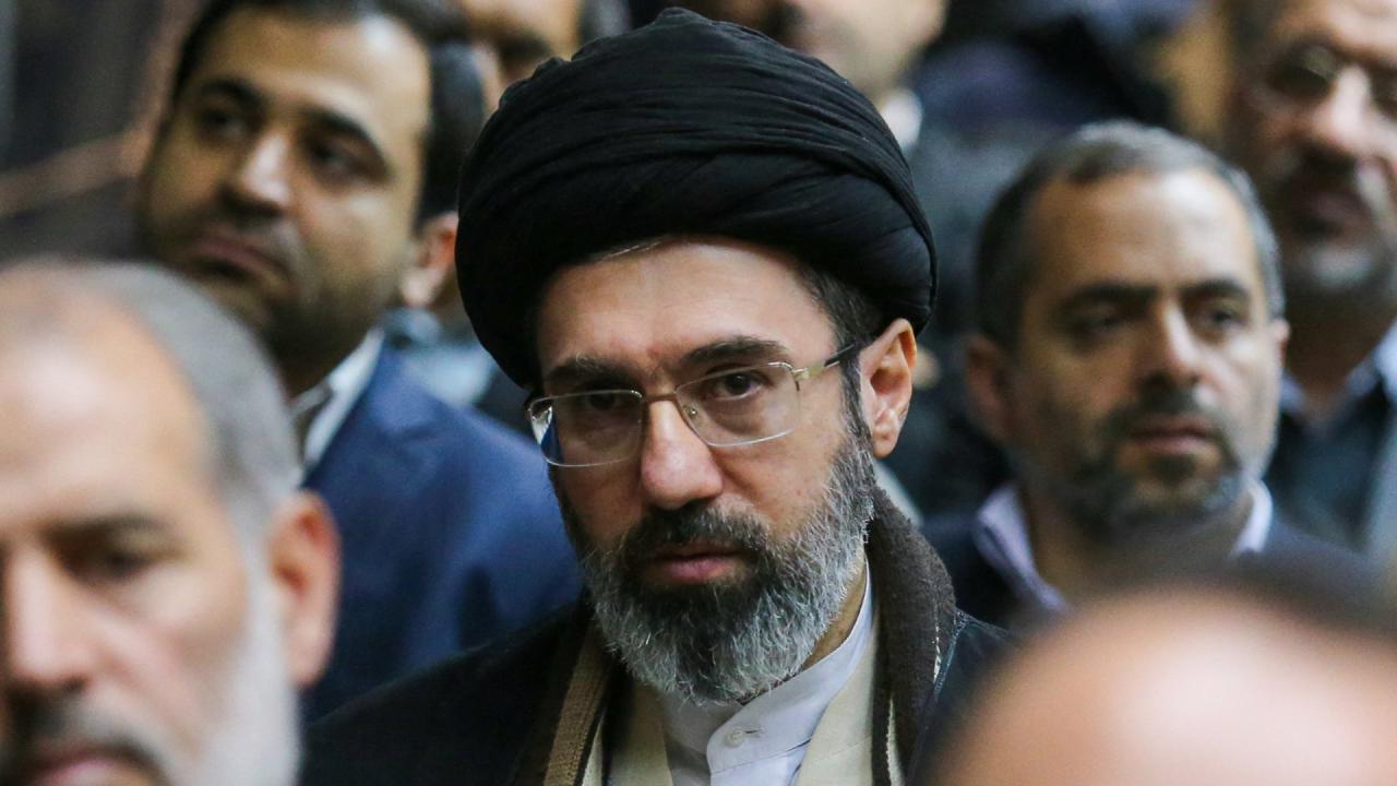 Mücteba Hamaney savaş stratejisini perde arkasından yönetiyor