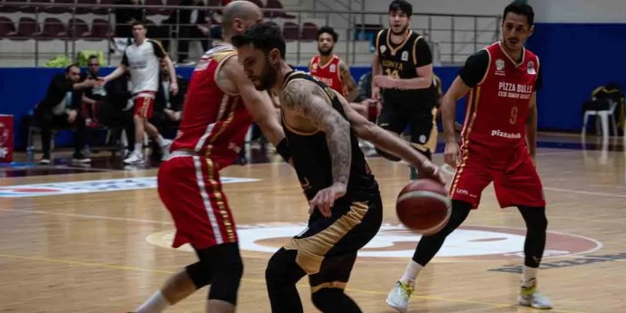 Büyükşehir yarı final serisinin ilk maçında mağlup