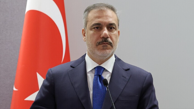 Türk Dışişleri Bakanı, İsrail saldırısında oğlu öldürülen Hamas yetkilisine taziye ziyaretinde bulundu.