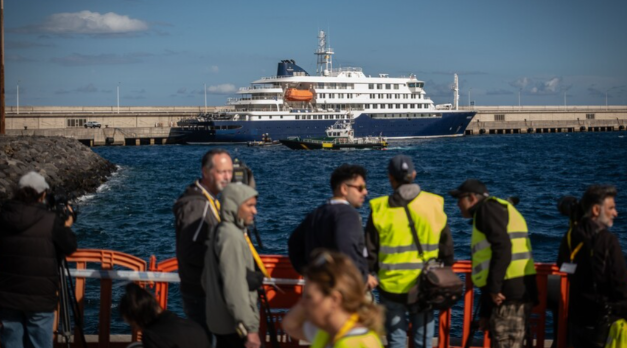 İspanyol kruvaziyer gemisindeki bir yolcunun hantavirüs testi pozitif çıktı, tahliye işlemleri sona eriyor.